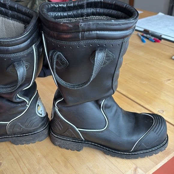 Thorogood Hellfire Fire/Ems boots - Picture 12 of 15